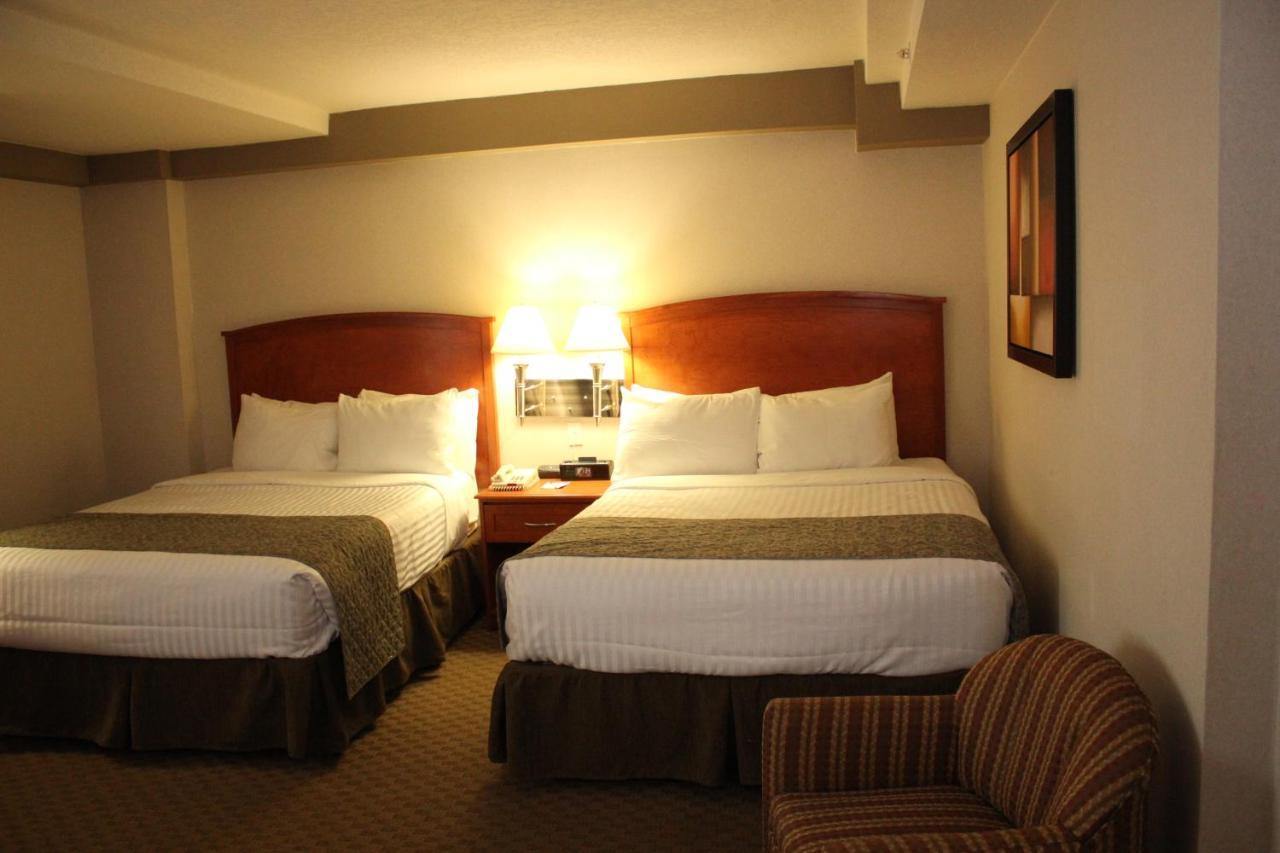 Hotel Ramada By Wyndham Edmonton South Exteriér fotografie